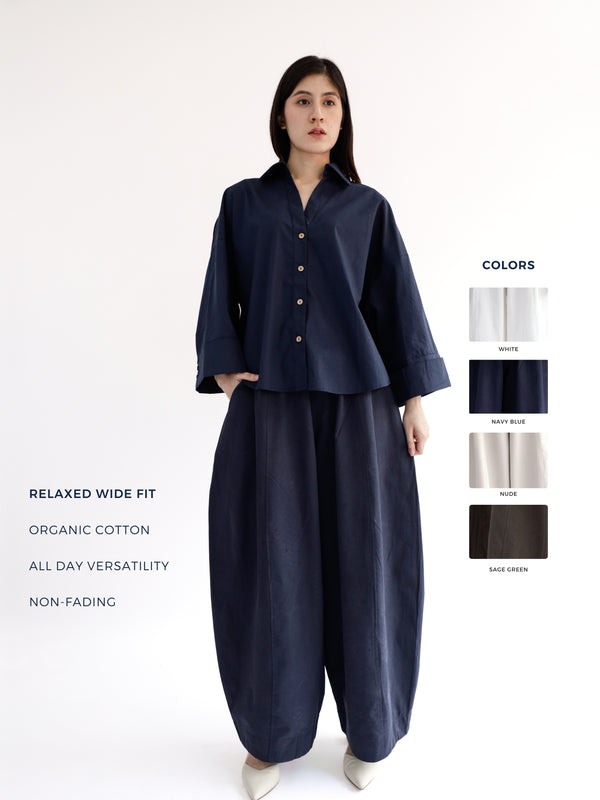 Lightweight Barrel Pants in Navy Blue